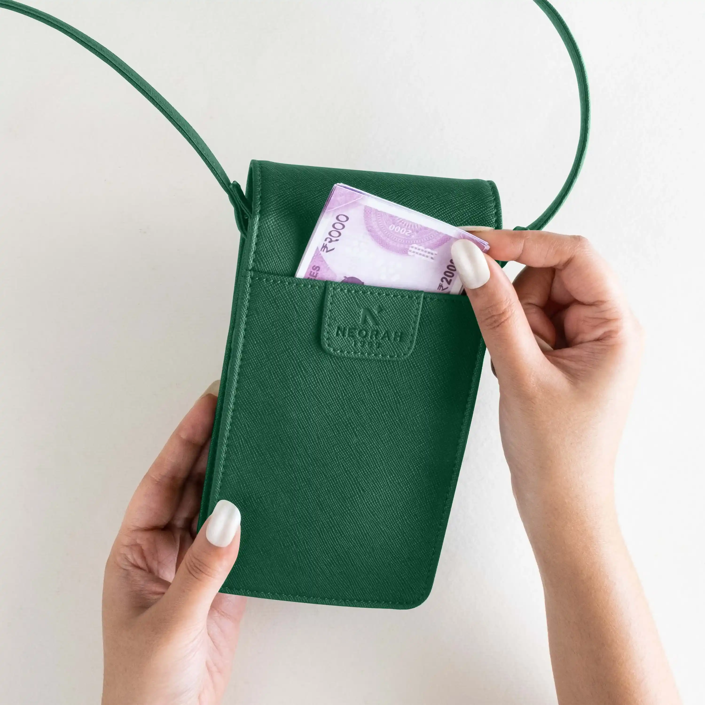 ELLA | SLING BAG - Image 15
