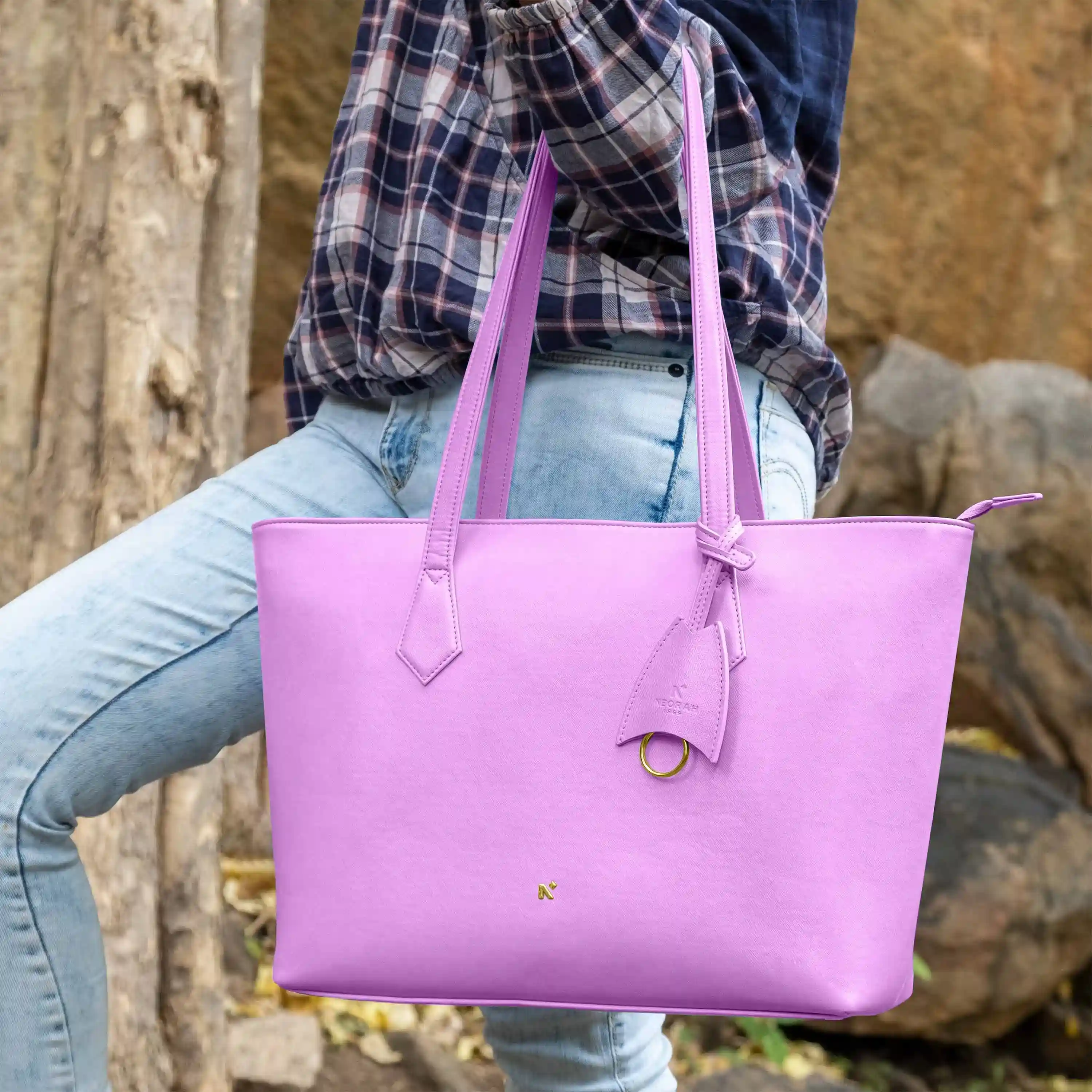 CLASSIC TOTE BAG - Image 129