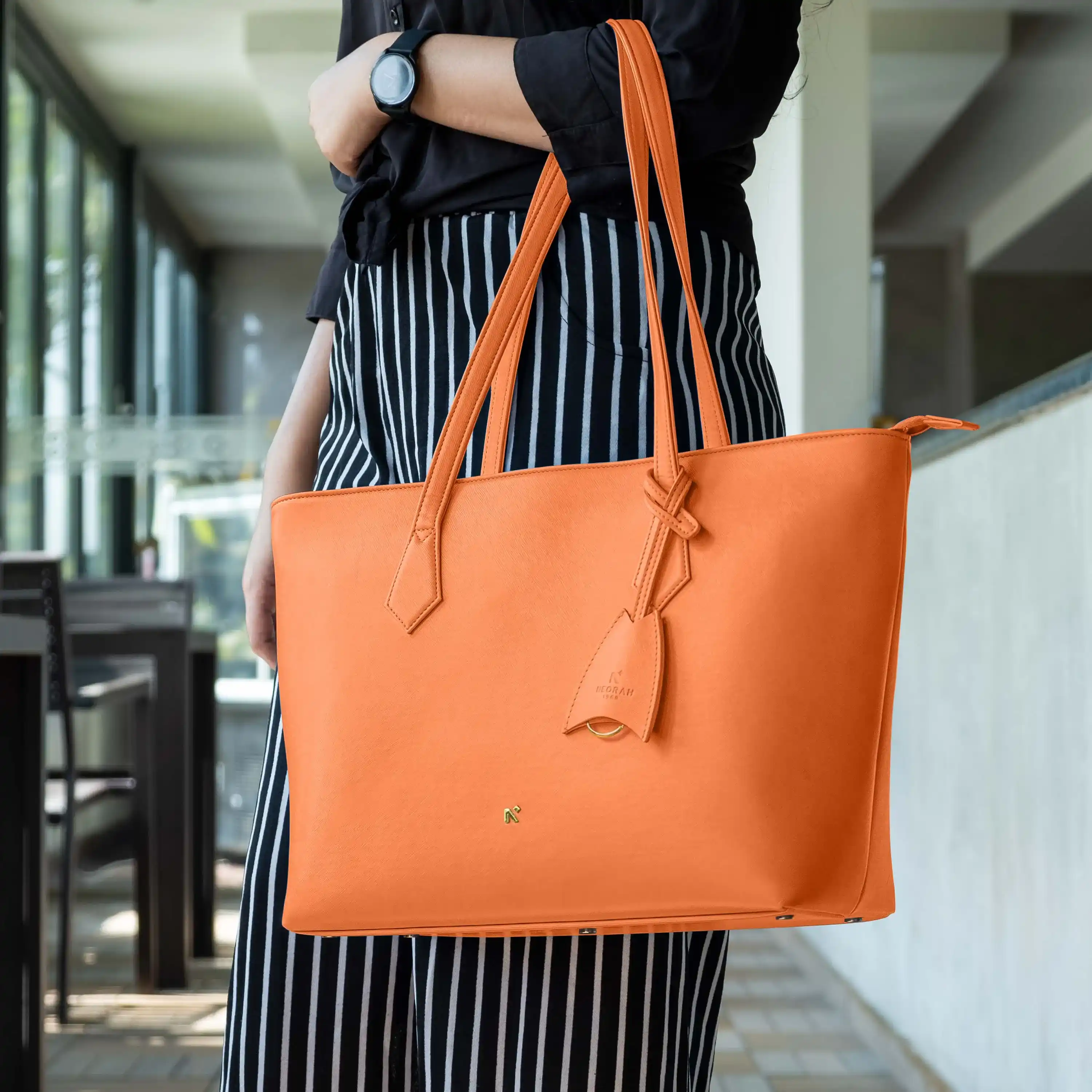 CLASSIC TOTE BAG - Image 146