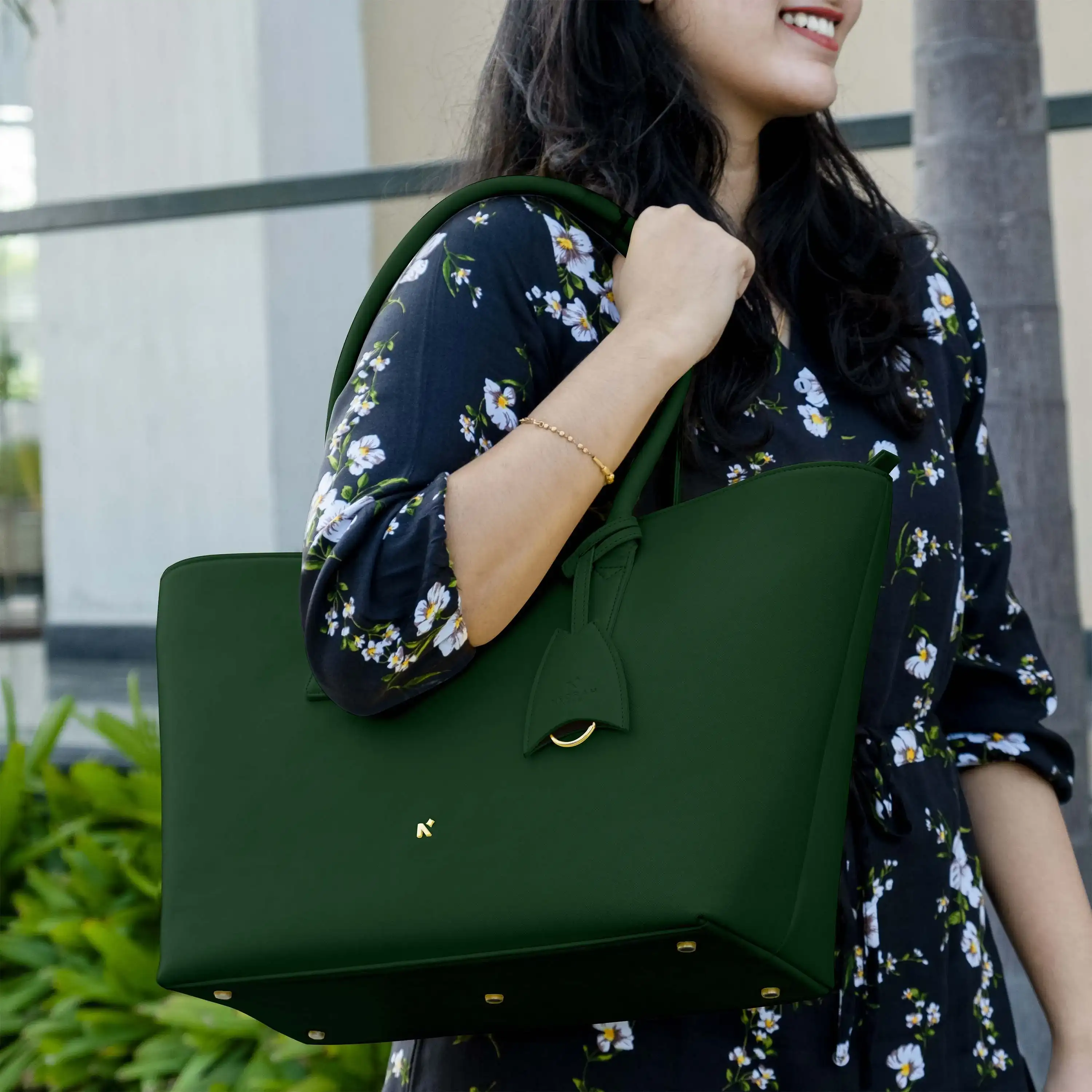 CLASSIC TOTE BAG - Image 18