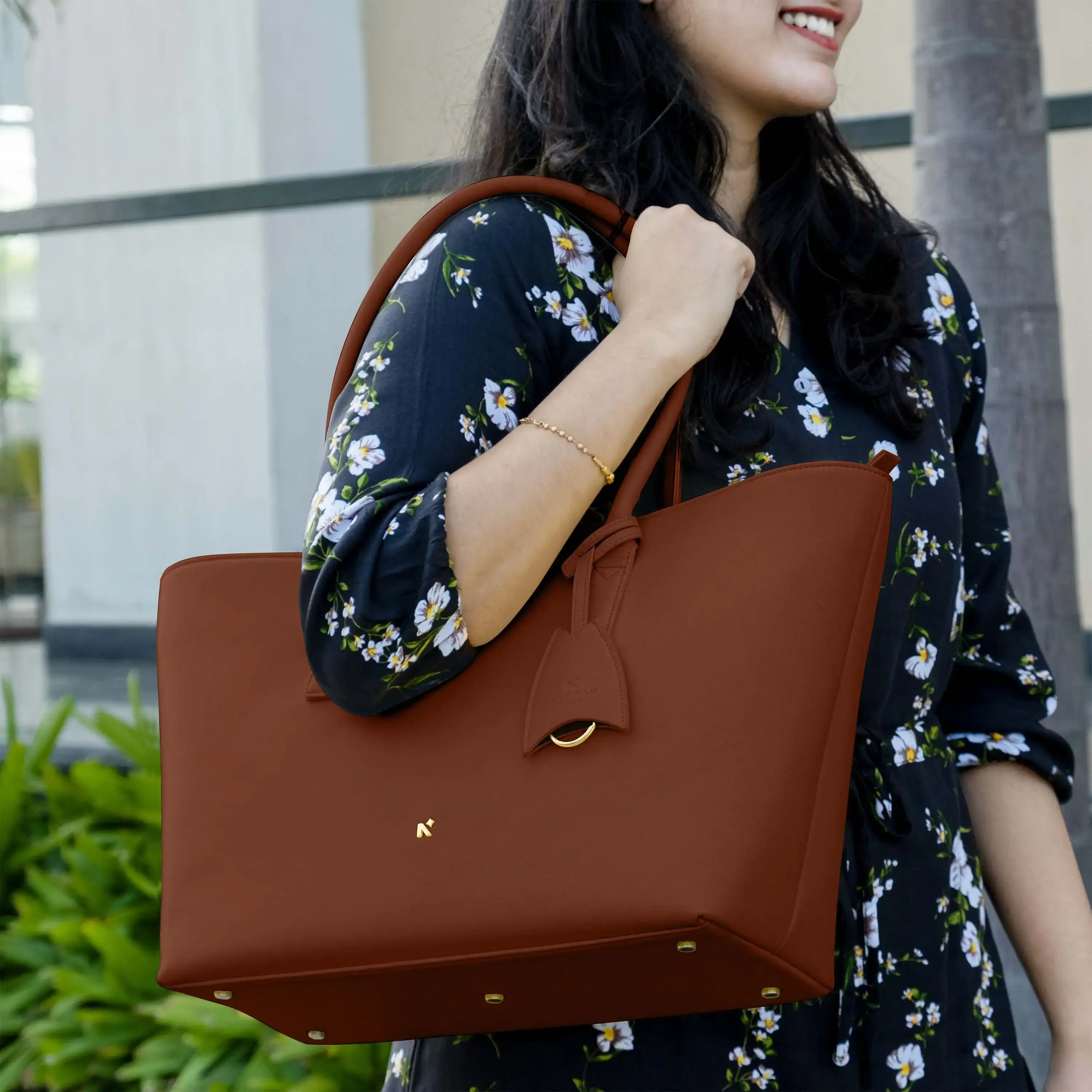 CLASSIC TOTE BAG - Image 53