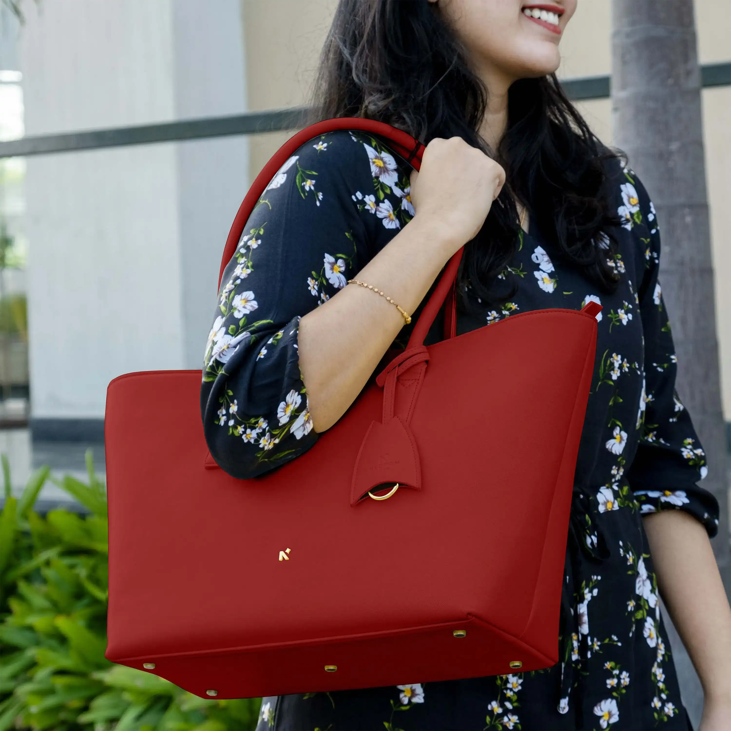 CLASSIC TOTE BAG - Image 89