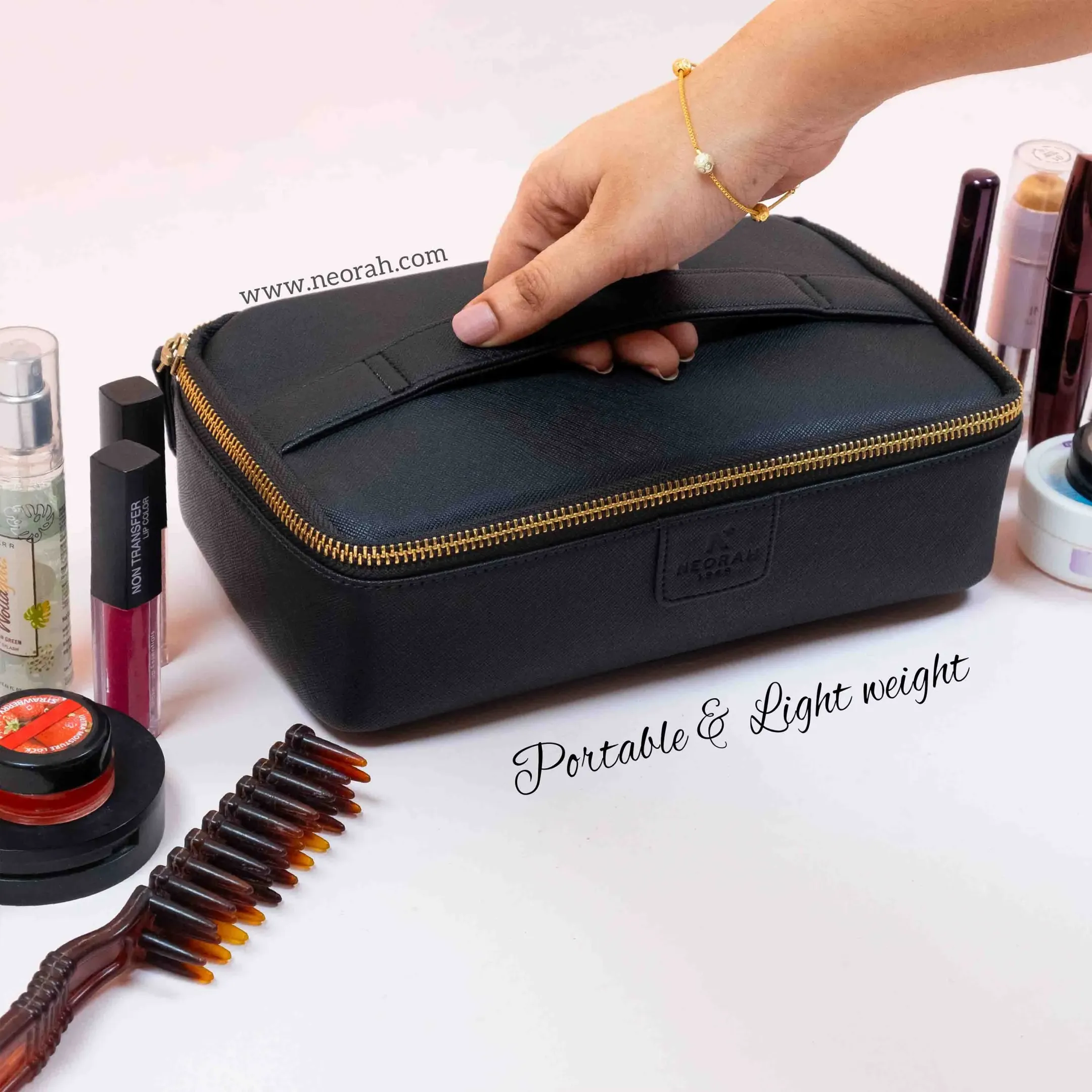 TRAVEL ORGANISER POUCH - Image 26