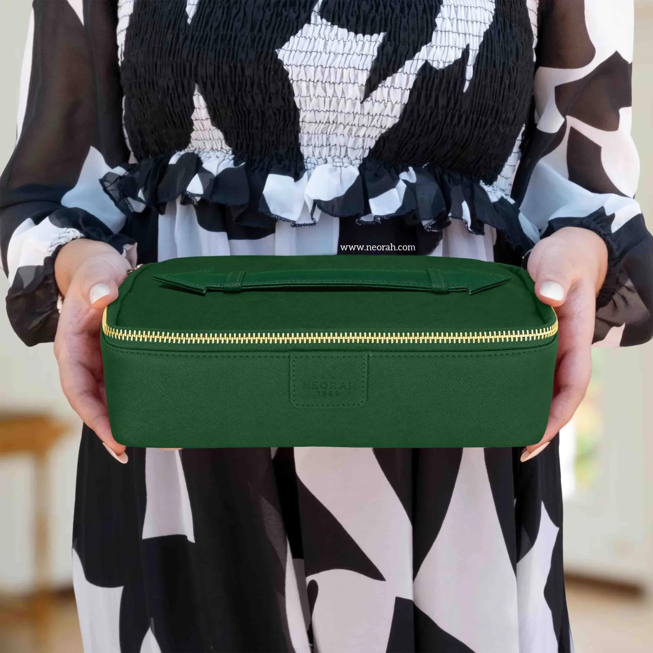 TRAVEL ORGANISER POUCH - Image 40