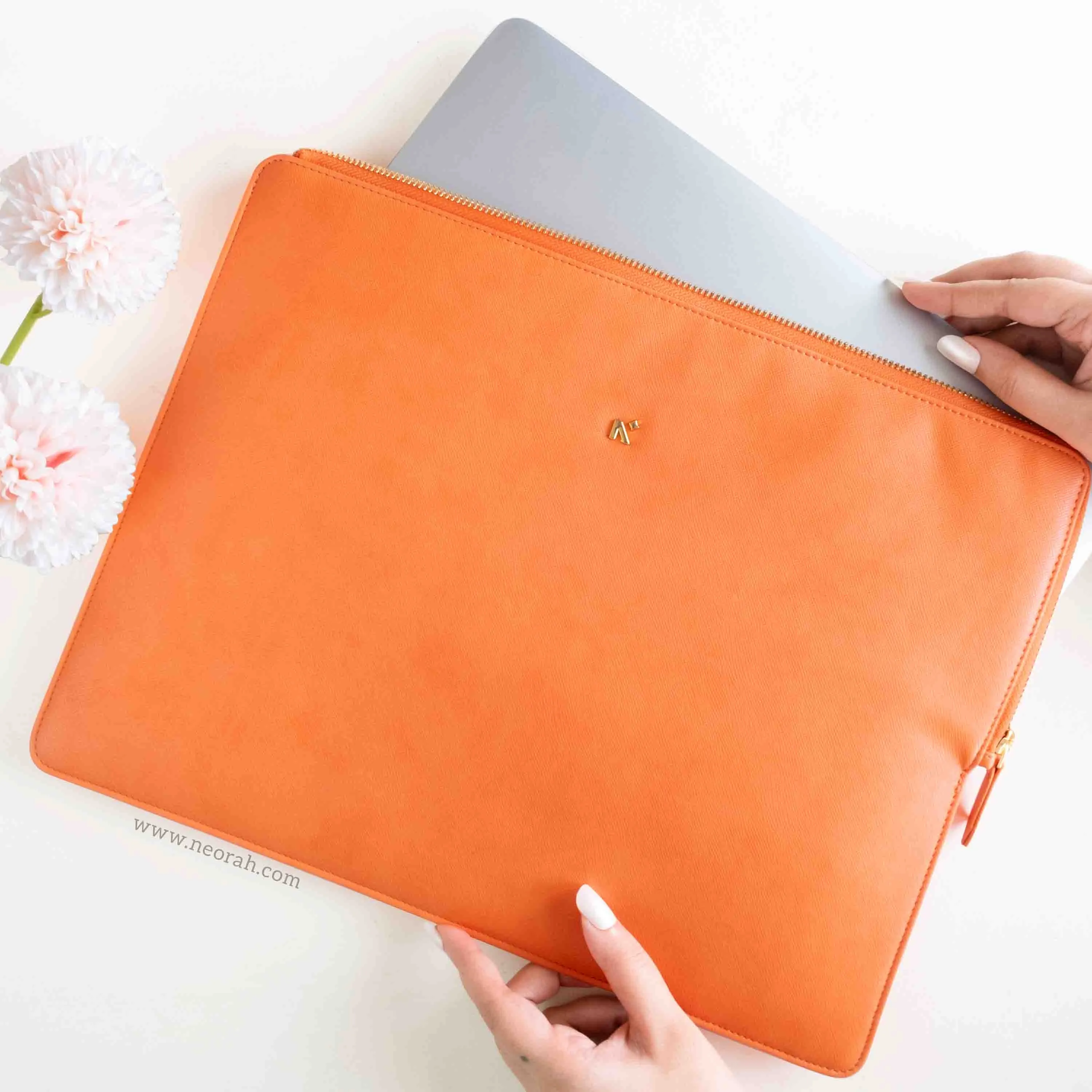 LAPTOP SLEEVE - ZIPPER CLOSURE - Image 32