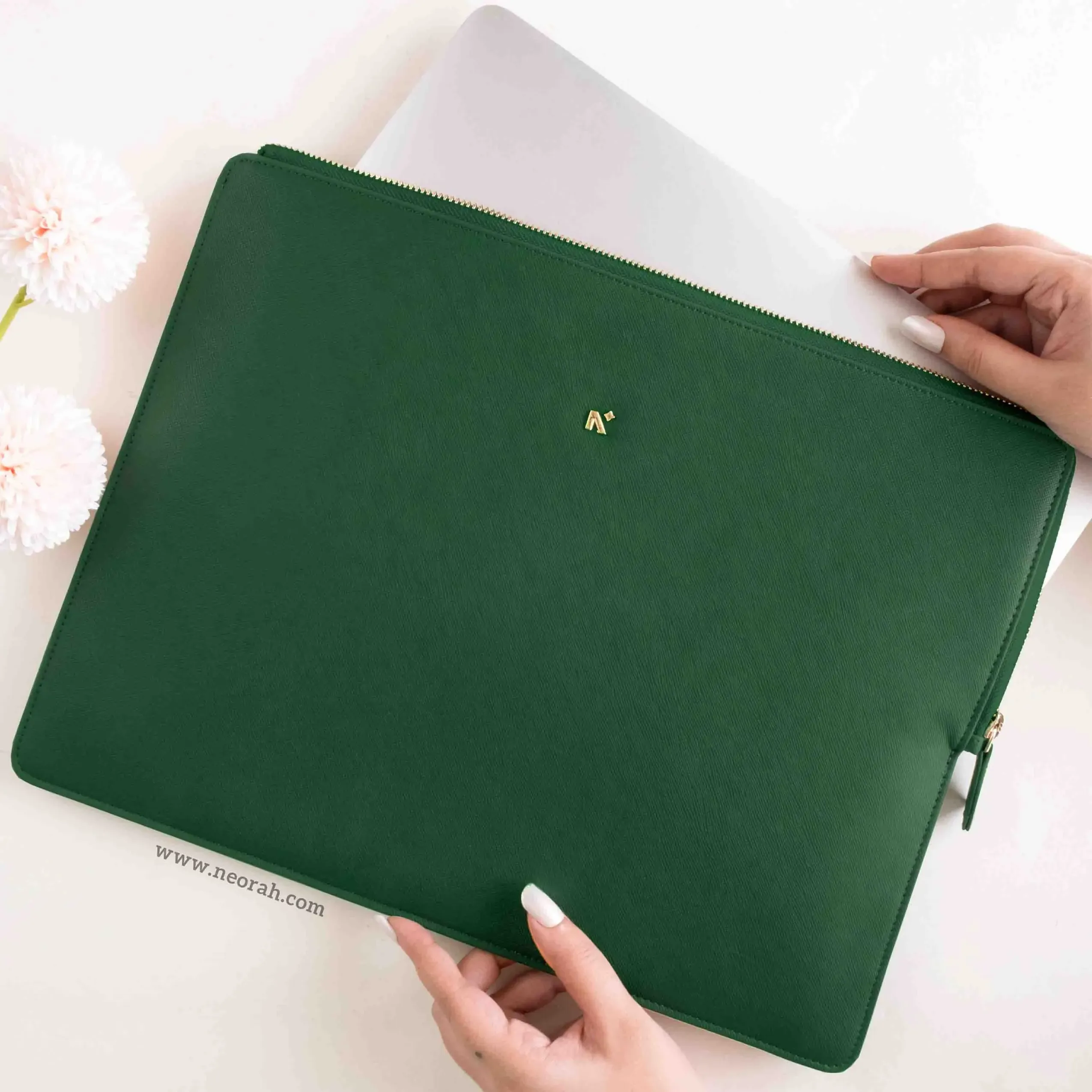 LAPTOP SLEEVE - ZIPPER CLOSURE - Image 56